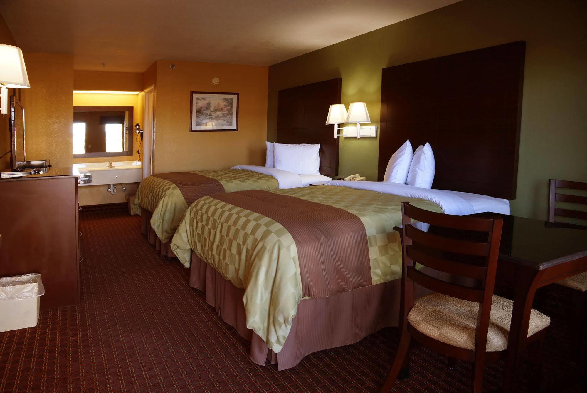 Executive Inn Opp מראה חיצוני תמונה